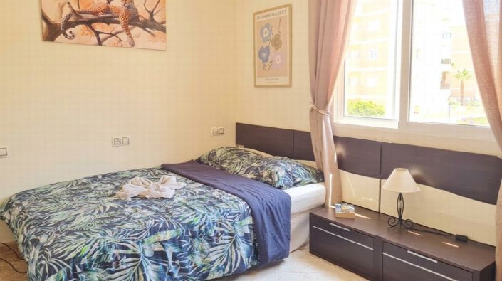 Image No.14-3 Bed Property for sale