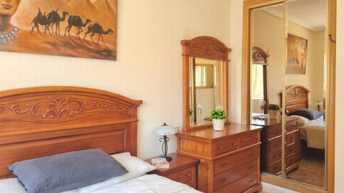 Image No.17-3 Bed Property for sale