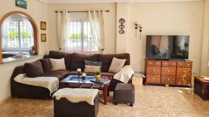 Image No.6-3 Bed Property for sale