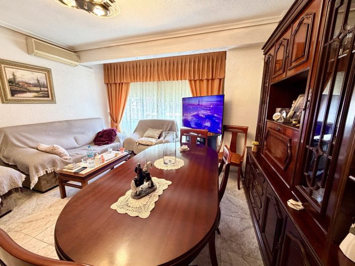 Image No.11-6 Bed Apartment for sale