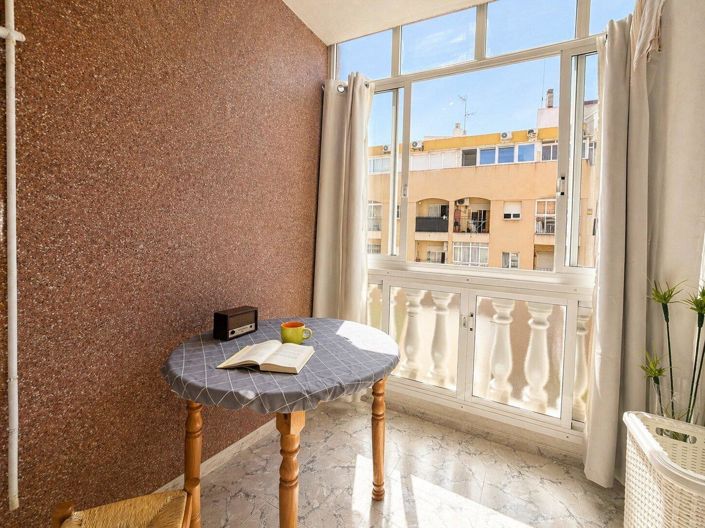 Image No.2-2 Bed House for sale
