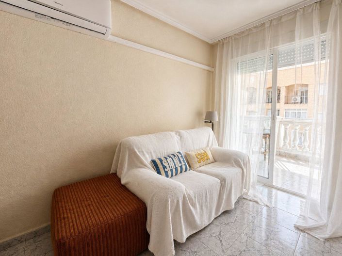 Image No.3-2 Bed House for sale