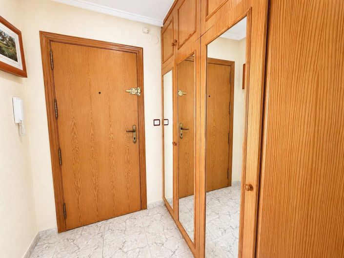 Image No.4-2 Bed House for sale