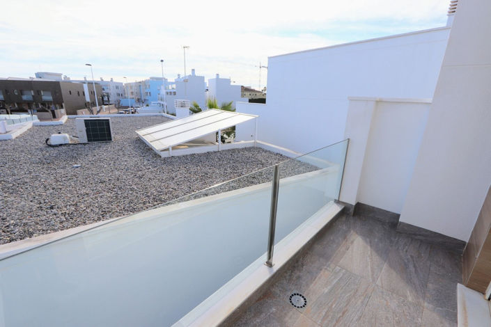 Image No.27-3 Bed House for sale