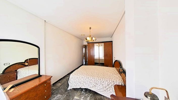 Image No.28-4 Bed Apartment for sale
