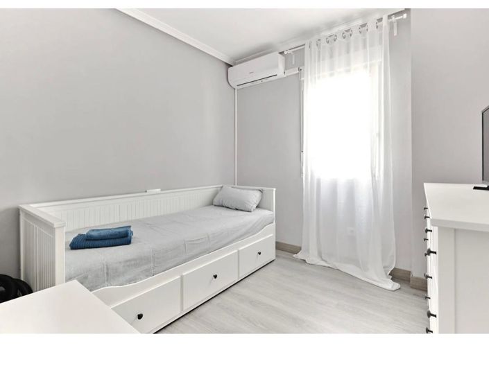 Image No.17-2 Bed Apartment for sale