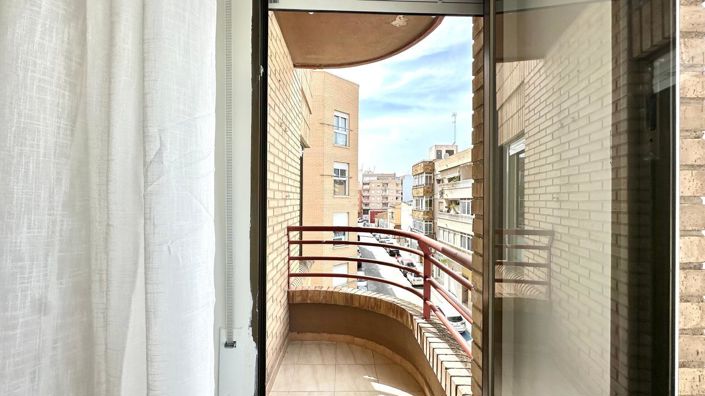 Image No.3-3 Bed Apartment for sale