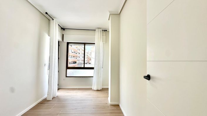 Image No.39-3 Bed Apartment for sale
