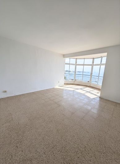 Image No.25-2 Bed Apartment for sale