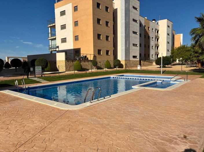 Image No.21-3 Bed Apartment for sale
