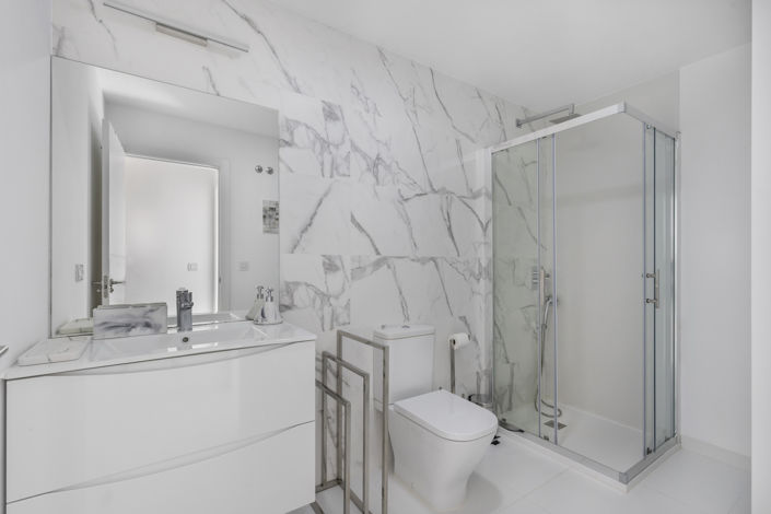Image No.19-2 Bed Apartment for sale