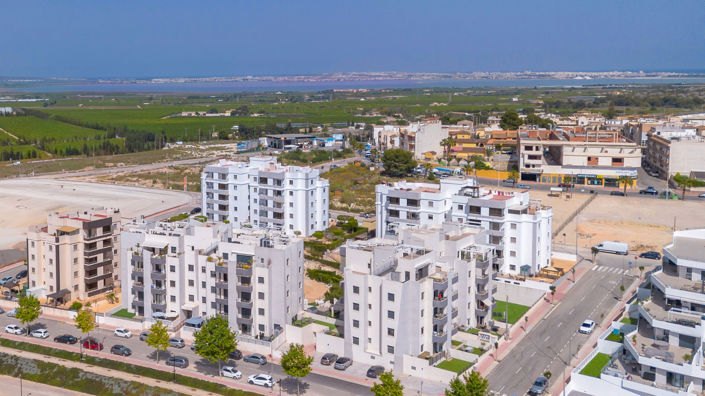 Image No.28-2 Bed Apartment for sale