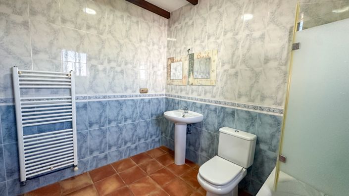 Image No.25-3 Bed Townhouse for sale