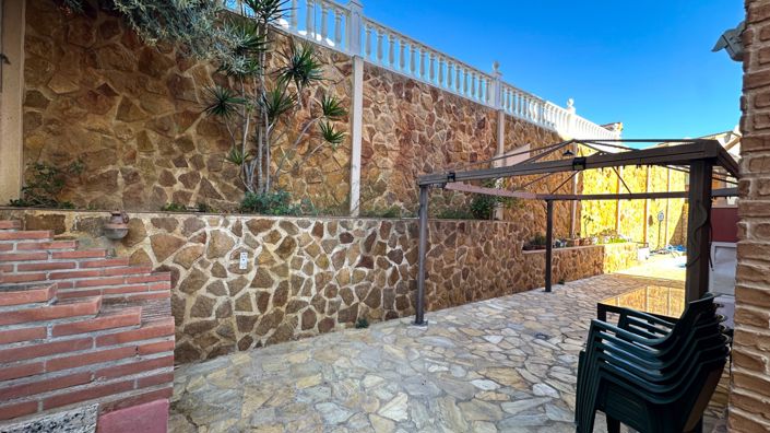 Image No.41-3 Bed Townhouse for sale