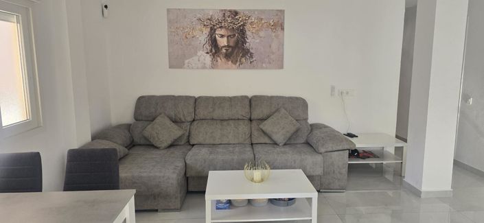 Image No.13-3 Bed House for sale
