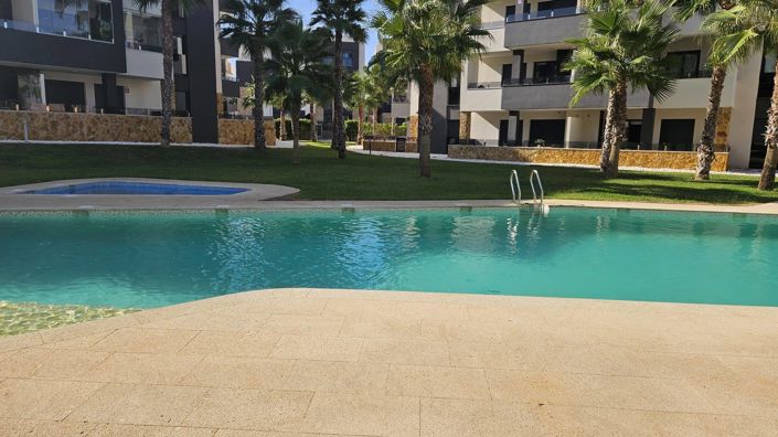 Image No.10-2 Bed Apartment for sale