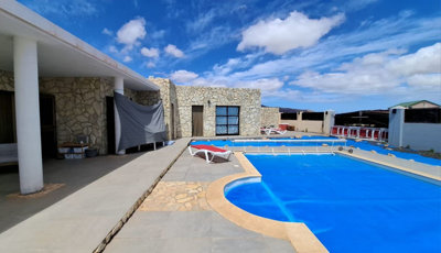 1 - Triquivijate, House