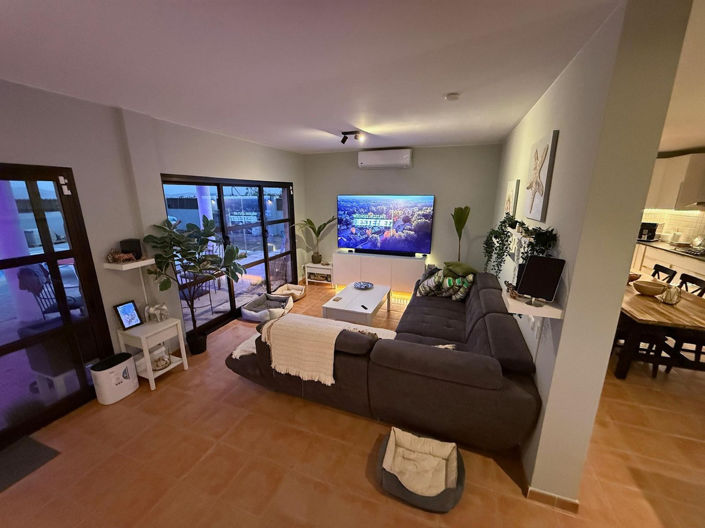 Image No.16-3 Bed House for sale