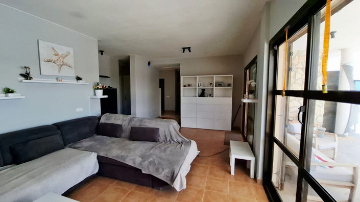 Image No.18-3 Bed House for sale