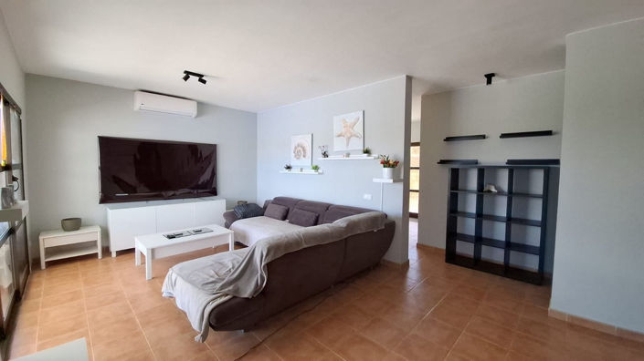 Image No.19-3 Bed House for sale