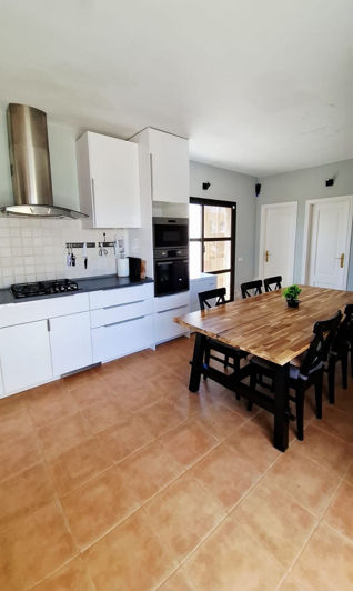 Image No.27-3 Bed House for sale