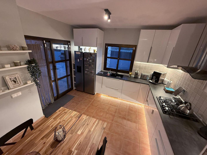 Image No.30-3 Bed House for sale