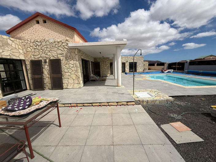 Image No.4-3 Bed House for sale
