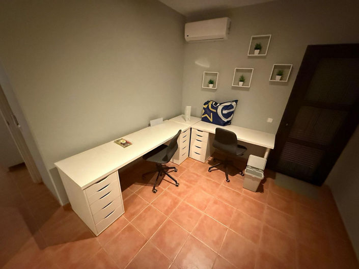 Image No.40-3 Bed House for sale