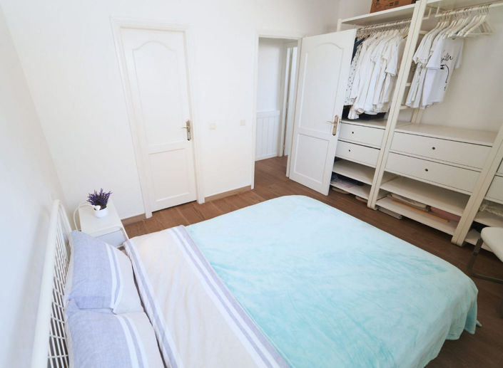 Image No.19-3 Bed Apartment for sale