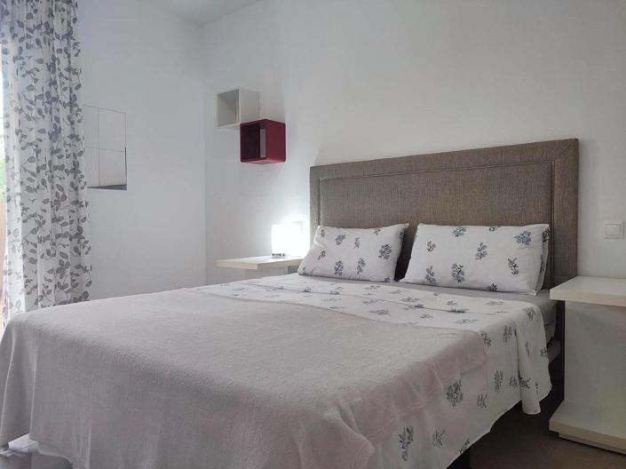 Image No.19-2 Bed House for sale