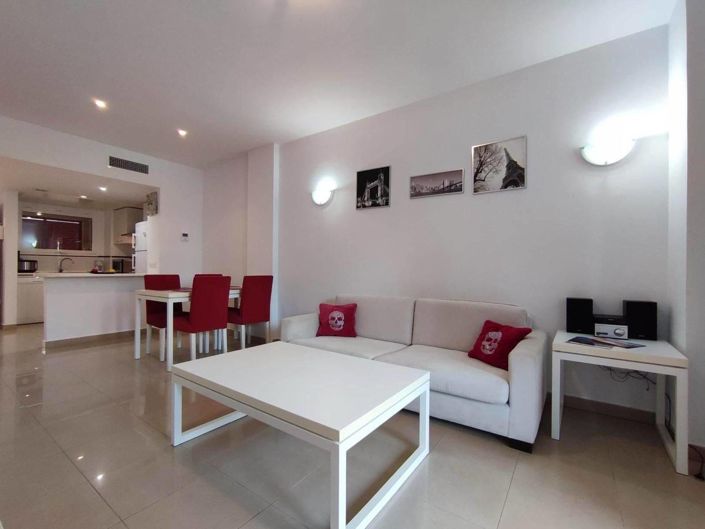 Image No.6-2 Bed House for sale