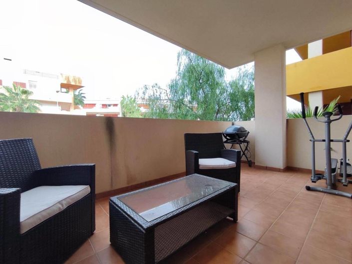 Image No.8-2 Bed House for sale