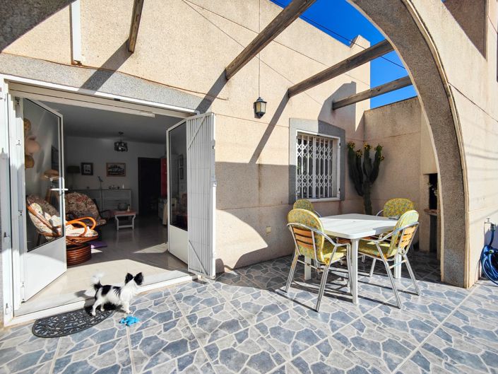 Image No.13-2 Bed Townhouse for sale