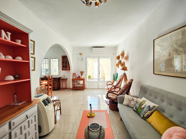 Image No.28-2 Bed Townhouse for sale