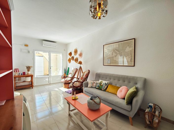 Image No.29-2 Bed Townhouse for sale
