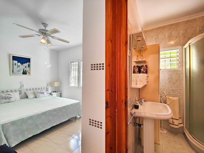 Image No.34-2 Bed Townhouse for sale