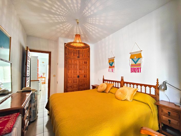 Image No.41-2 Bed Townhouse for sale