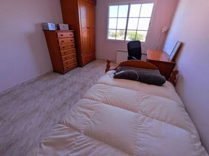 Image No.16-6 Bed House for sale
