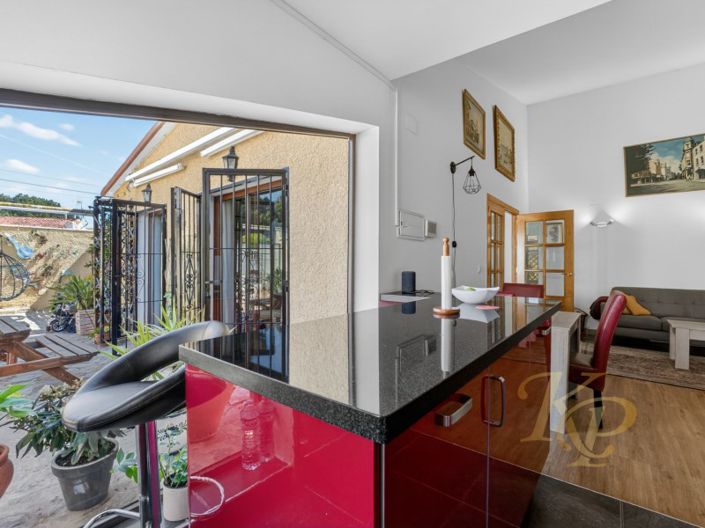 Image No.14-3 Bed House for sale