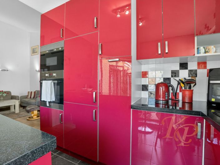 Image No.16-3 Bed House for sale