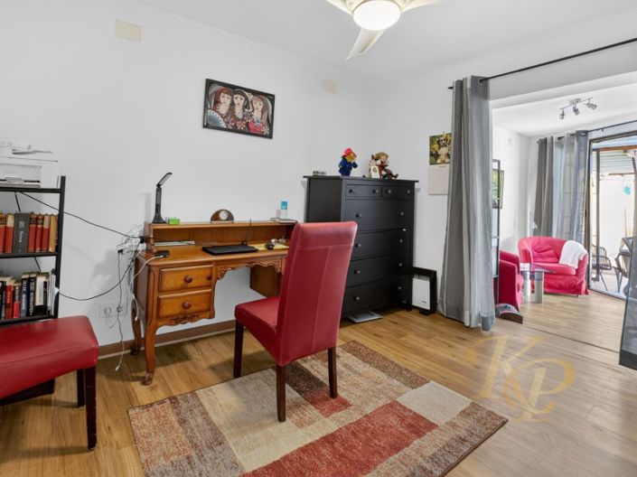 Image No.13-3 Bed Property for sale