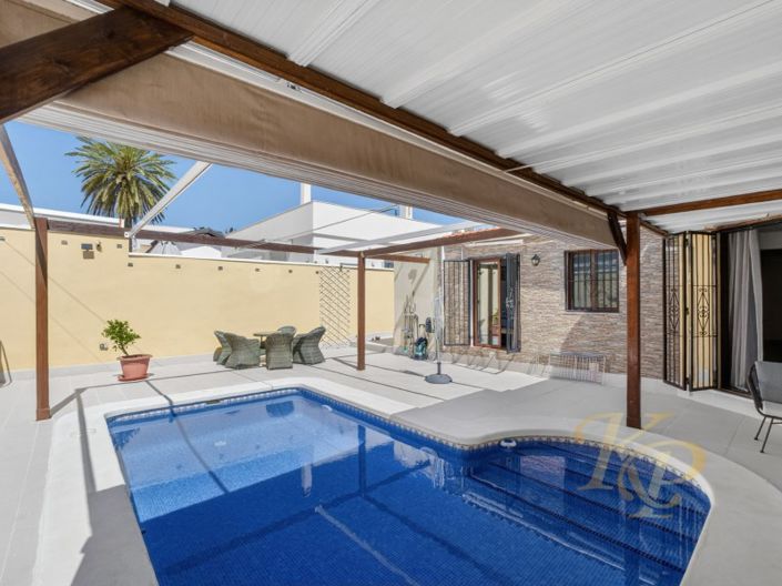 Image No.6-3 Bed House for sale