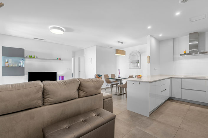 Image No.9-2 Bed Apartment for sale
