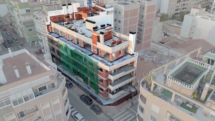 Image No.17-1 Bed House for sale