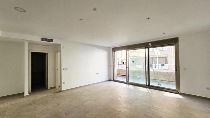 Image No.4-1 Bed House for sale