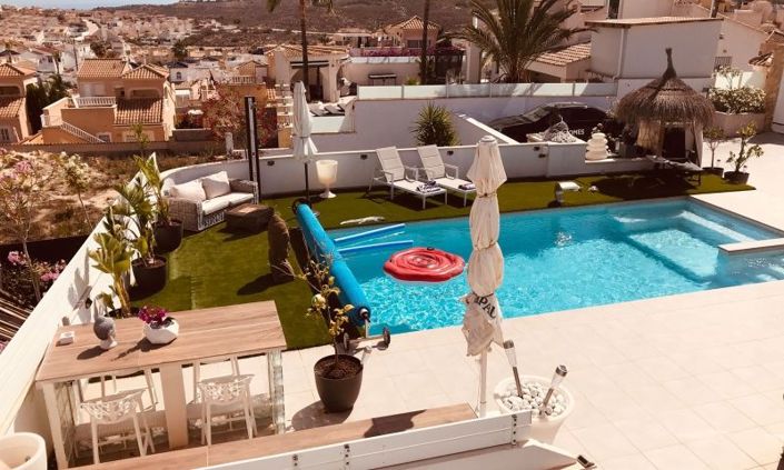 Image No.10-6 Bed Villa for sale