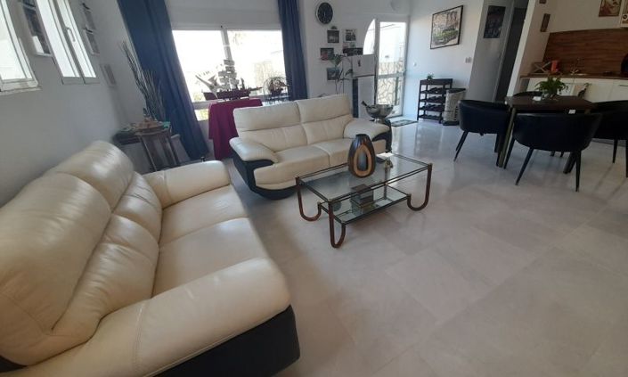 Image No.39-6 Bed Villa for sale