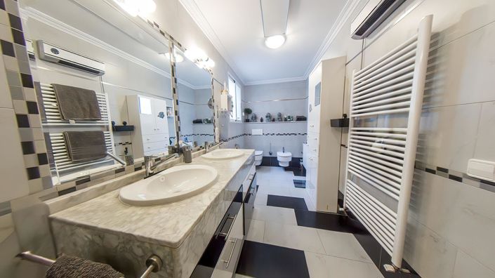 Image No.47-3 Bed Villa for sale