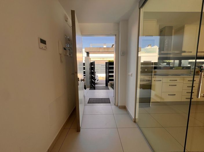 Image No.27-3 Bed Villa for sale