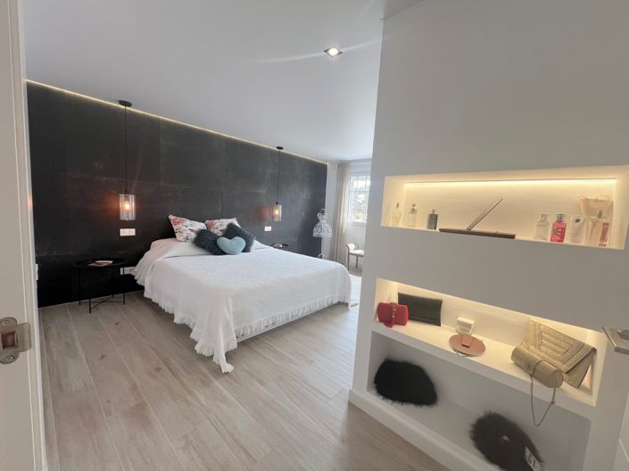 Image No.19-6 Bed Villa for sale